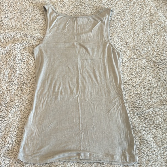 Studio Y Gray and Silver Sequin Stretchy Tank. medium - Picture 3 of 3